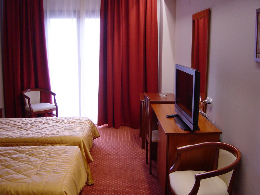 Achillio Hotel Komotini Room photo